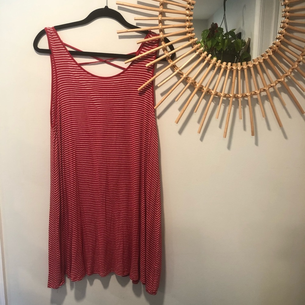 ✨5 for $25✨ Red/White Flowy Striped Dress Sz L